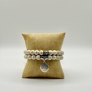 Elegant White Beaded Bracelet with Tree of Life Charm